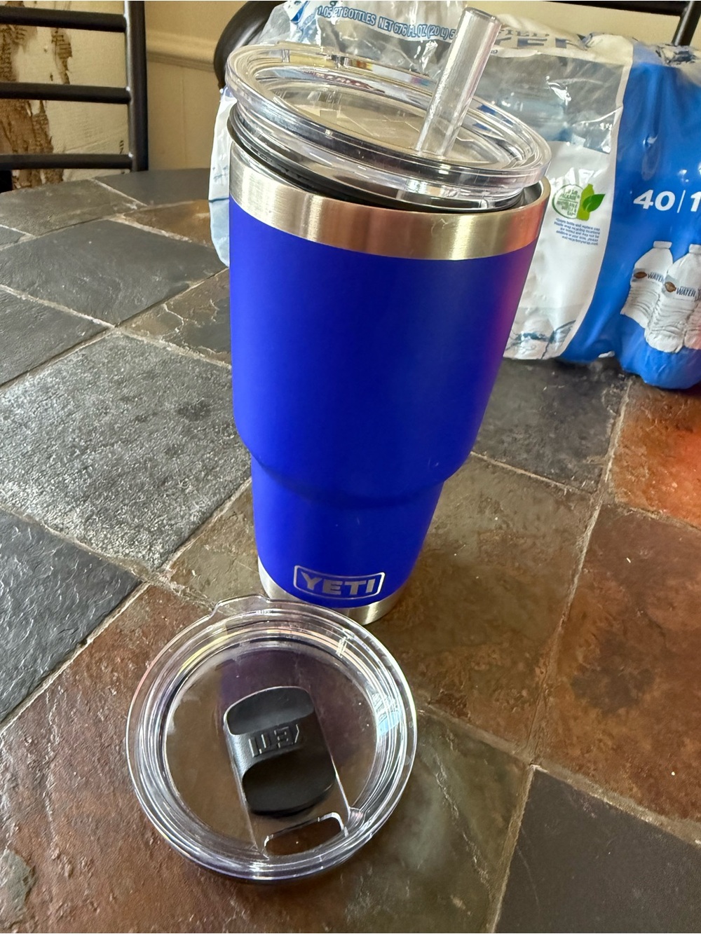 YETI Blue Stainless Steel Insulated Tumbler with Lid 30oz Rambler